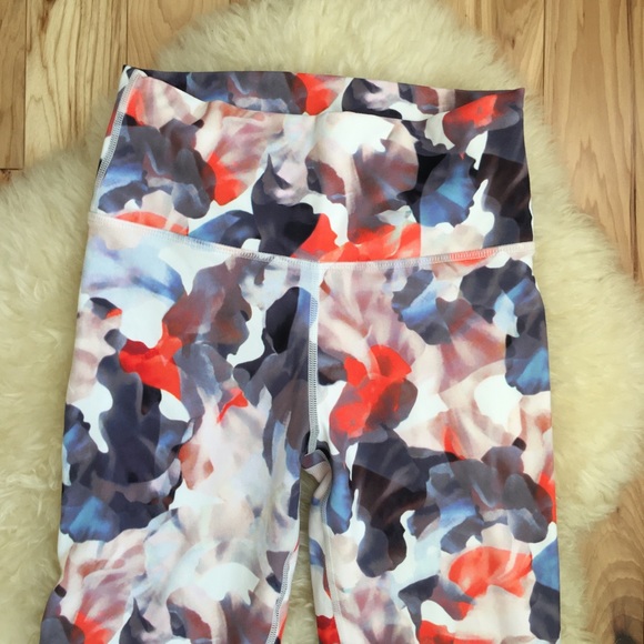 Fabletics Stella Floral Mesh High Rise Leggings - Picture 4 of 10